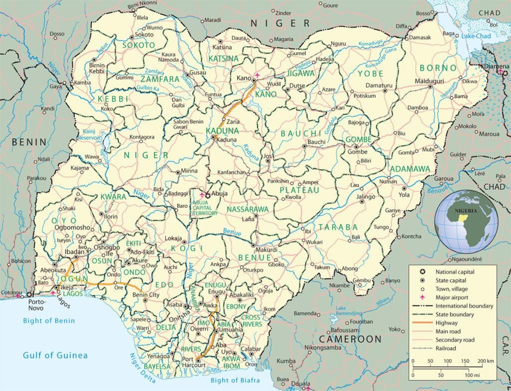 mapa de nigeria que muestran los estados y capitales